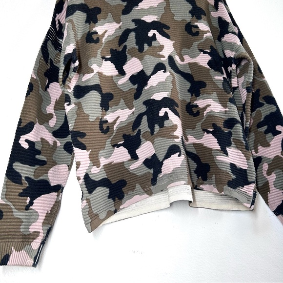 Camo Scoop Neck Ribbed Relaxed Fit Sweater Top - Picture 3 of 5